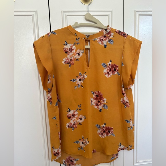 Mustard yellow floral blouse - Picture 3 of 5